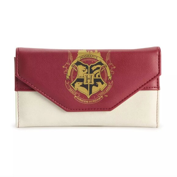 Harry Potter Hogwarts Wallet with Gryffindor Keychain Combo - Wizarding World - Picture 2 of 10